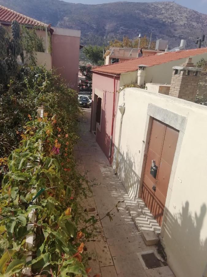 "Eirini" Traditional House Creta Archanes, Αρχάνες Σπίτι ภายนอก รูปภาพ