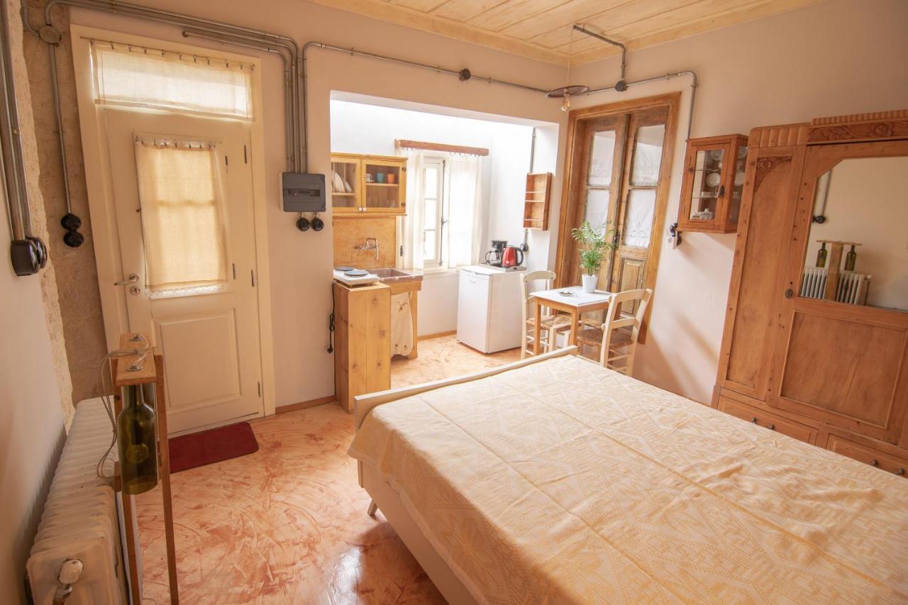 "Eirini" Traditional House Creta Archanes, Αρχάνες Σπίτι ภายนอก รูปภาพ